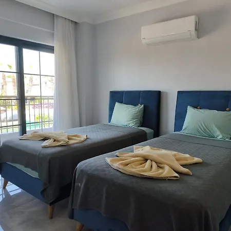 Villa Bronze-2 *